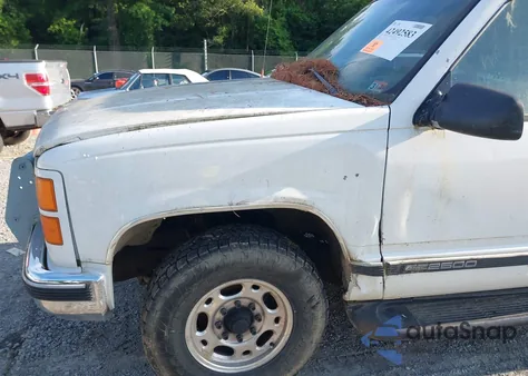 1999 GMC Suburban 2500 Sl from USA, damaged, VIN 3GKGC26R1XG501867